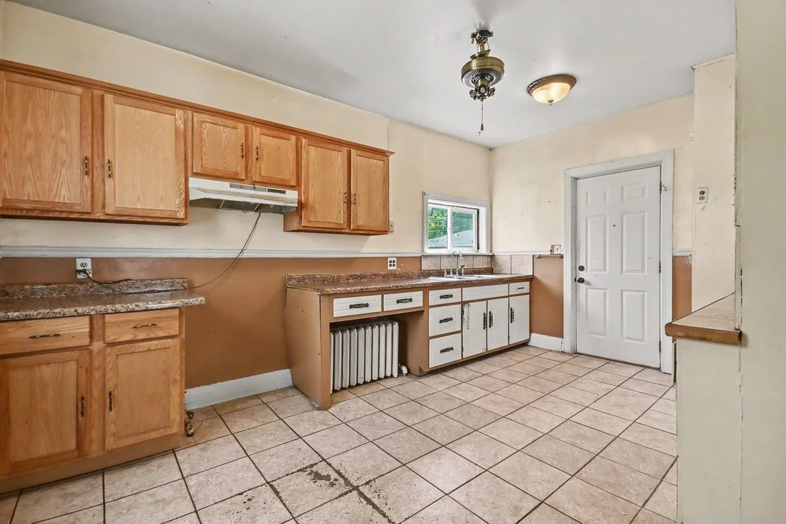 Photo of 456 Florence Avenue