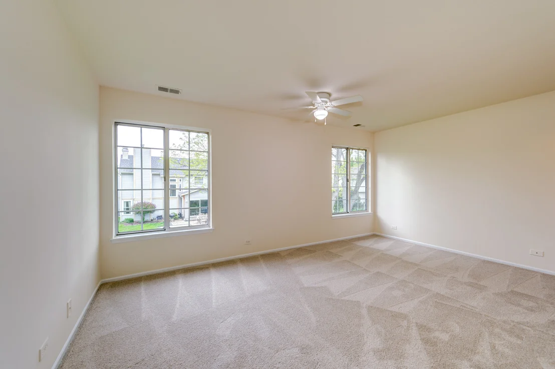 Photo of Unit 2 at 338 Ashford Circle