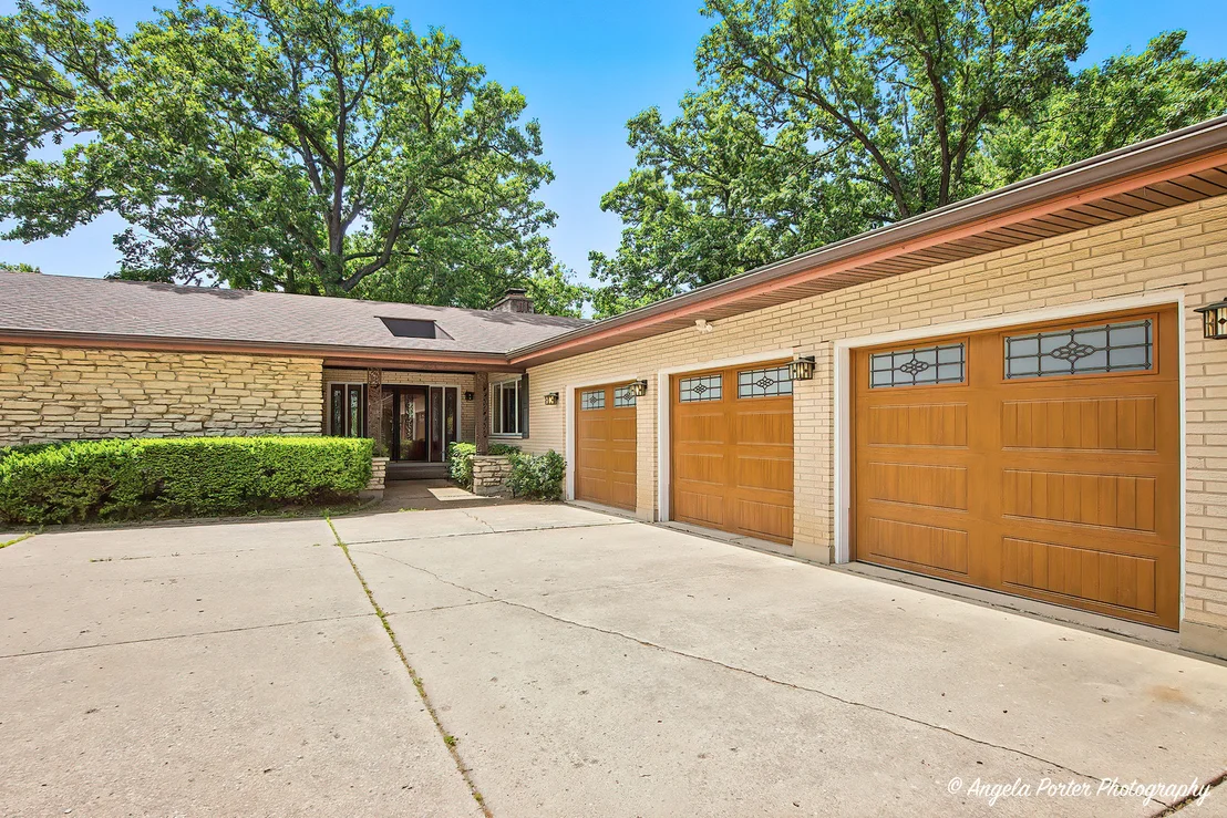 Photo of 4121 Miller Oaks Drive