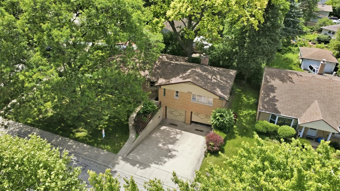 Photo of 2912 Old Glenview Road
