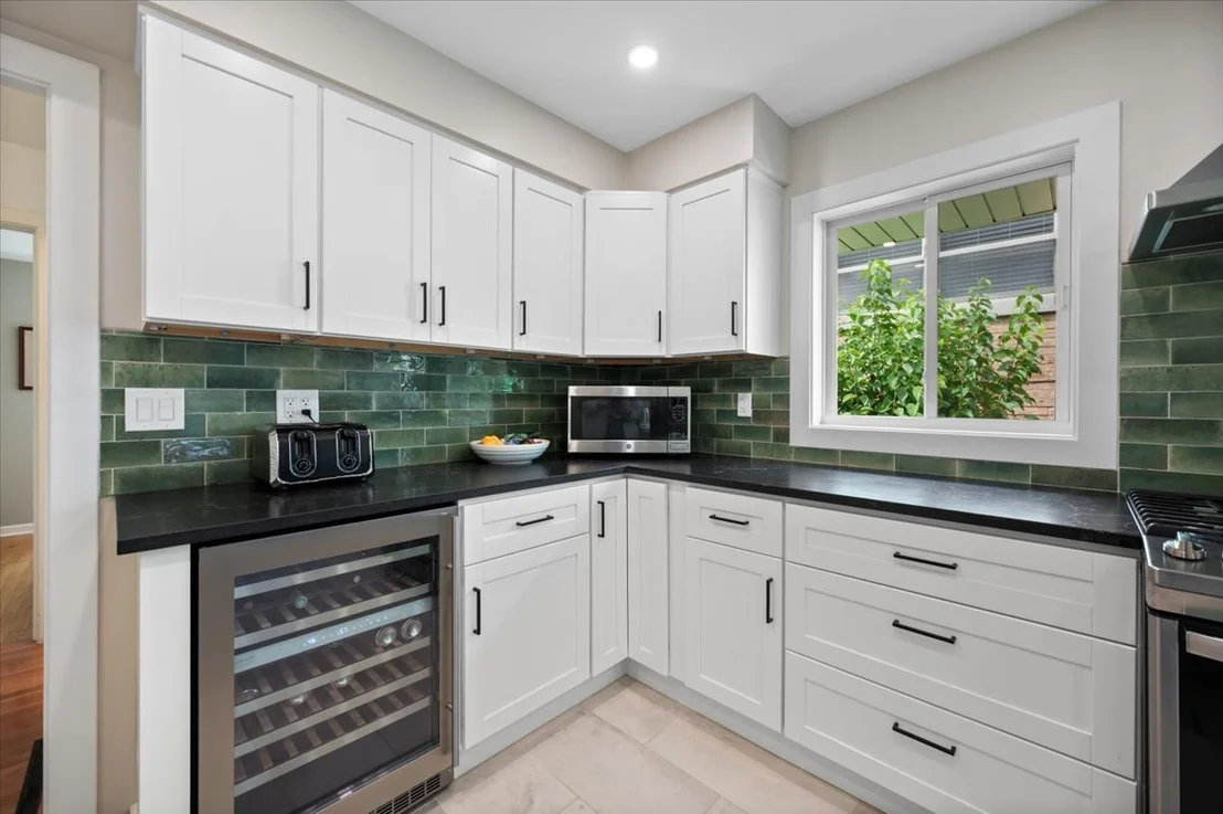 Photo of 3333 Payne Street