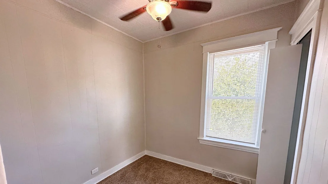 Photo of 3728 Chicago Road