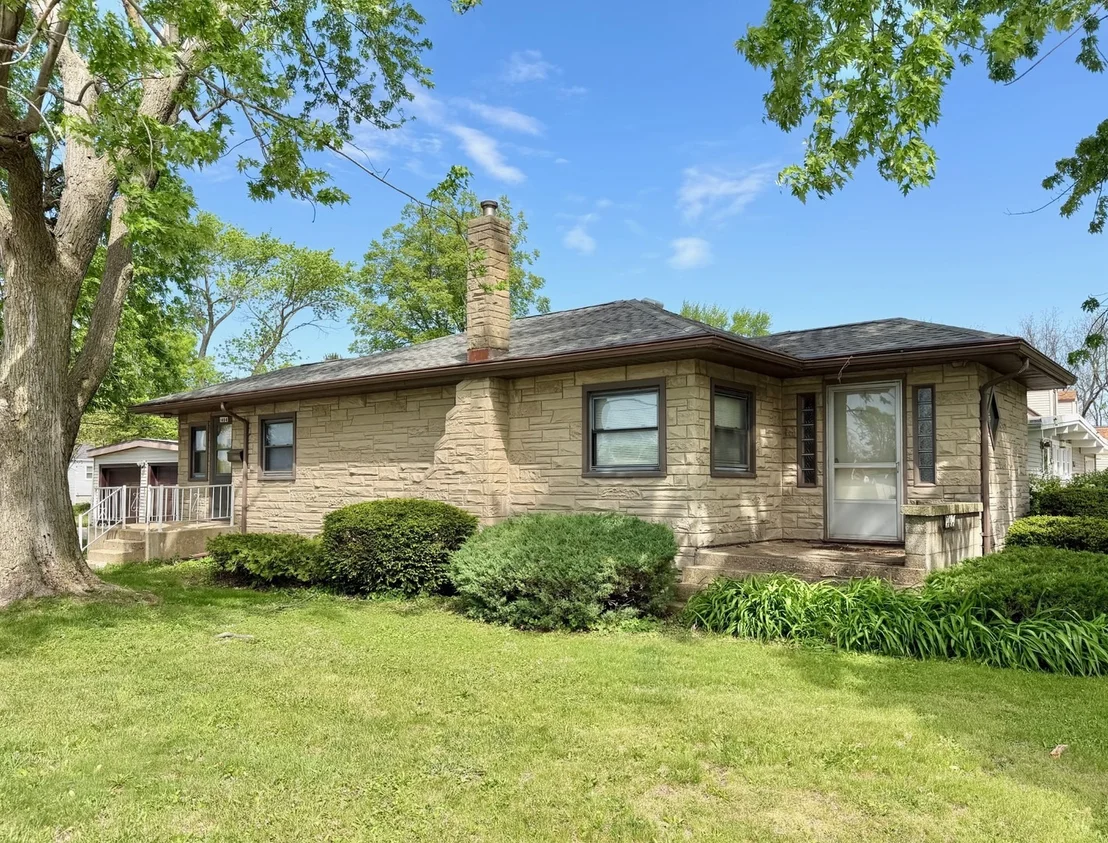 Photo of 1404 Plain Street
