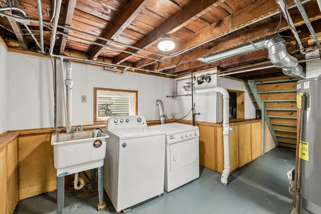 Photo of 848 Carpenter Avenue