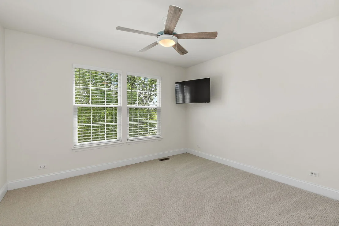 Photo of 2702 Oak Drive