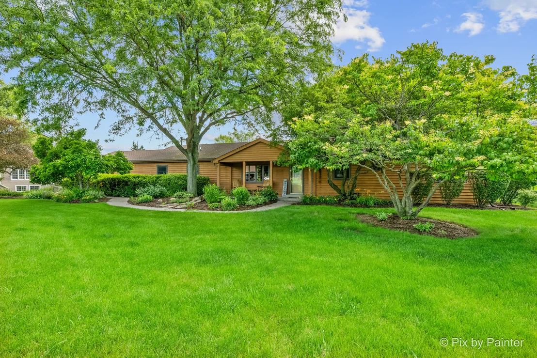 Photo of 2116 N Pebble Drive