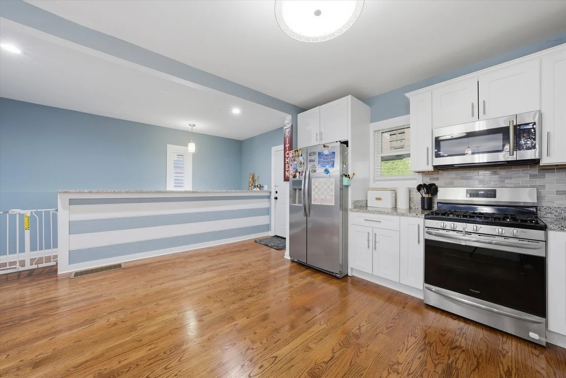 Photo of 1053 W 104th Place