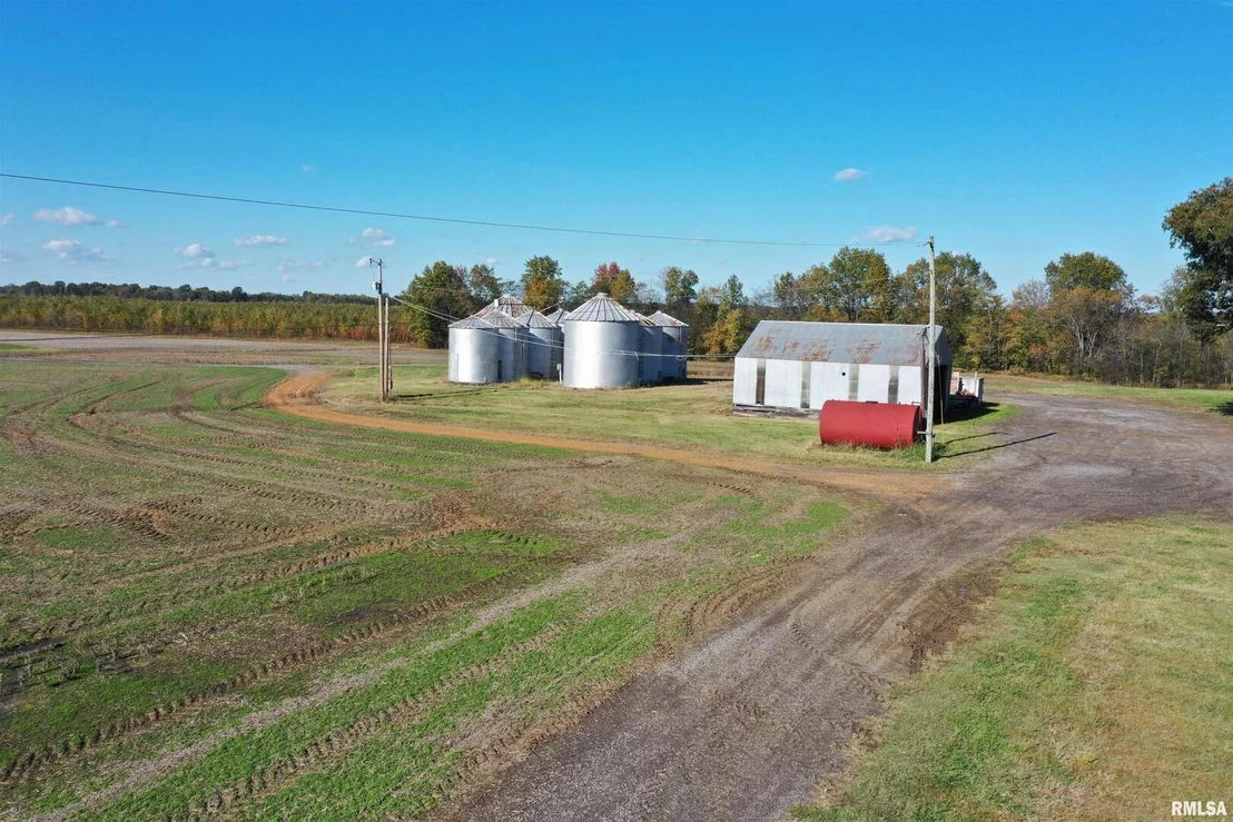 Photo of 5465 NOBLE Road
