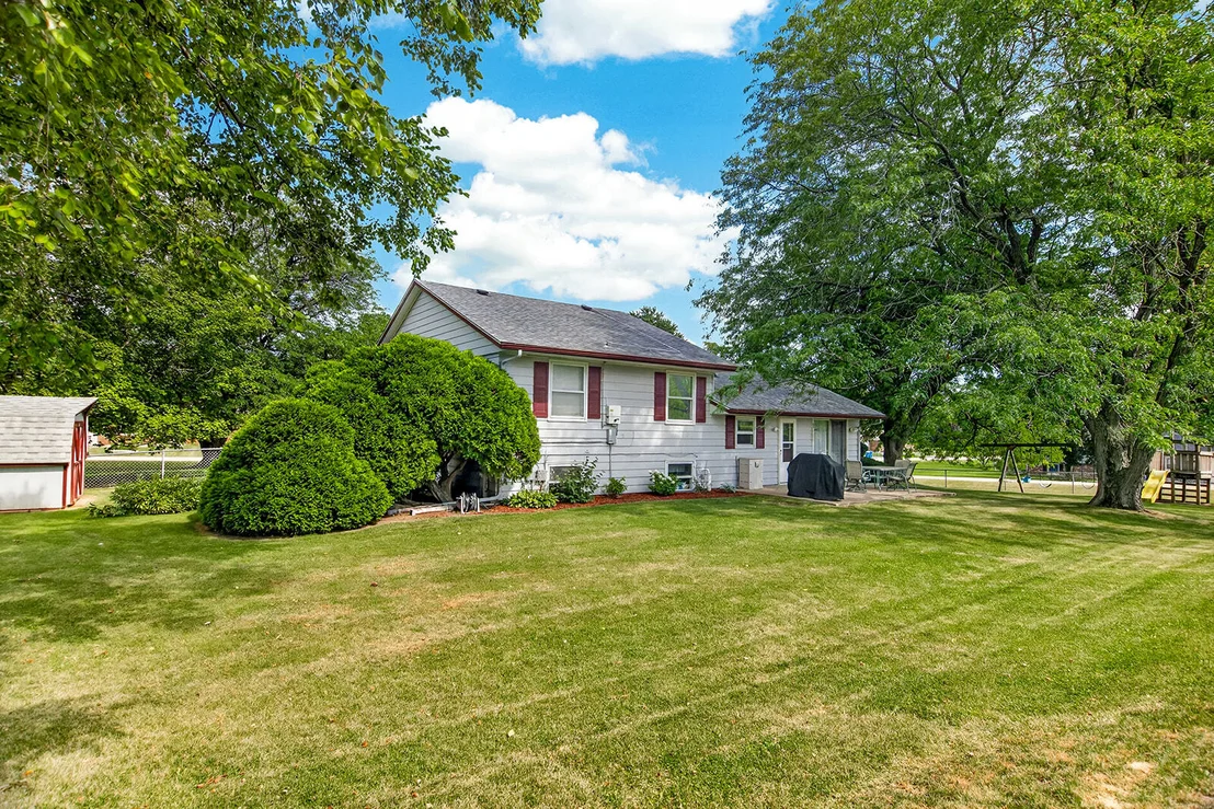 Photo of 8586 Yellowstone Drive