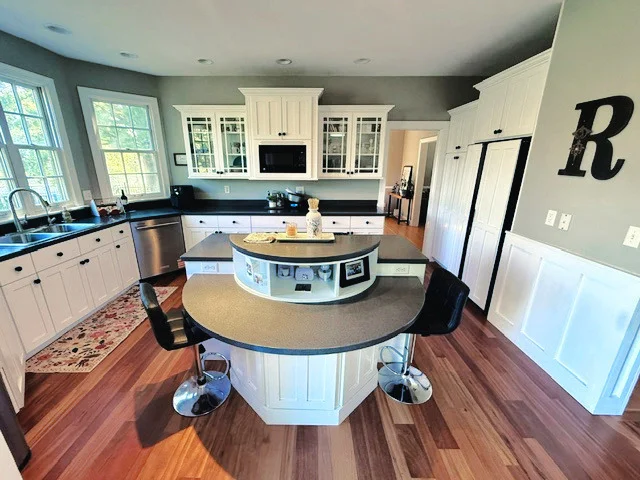 Photo of 2801 Valley Brook Drive