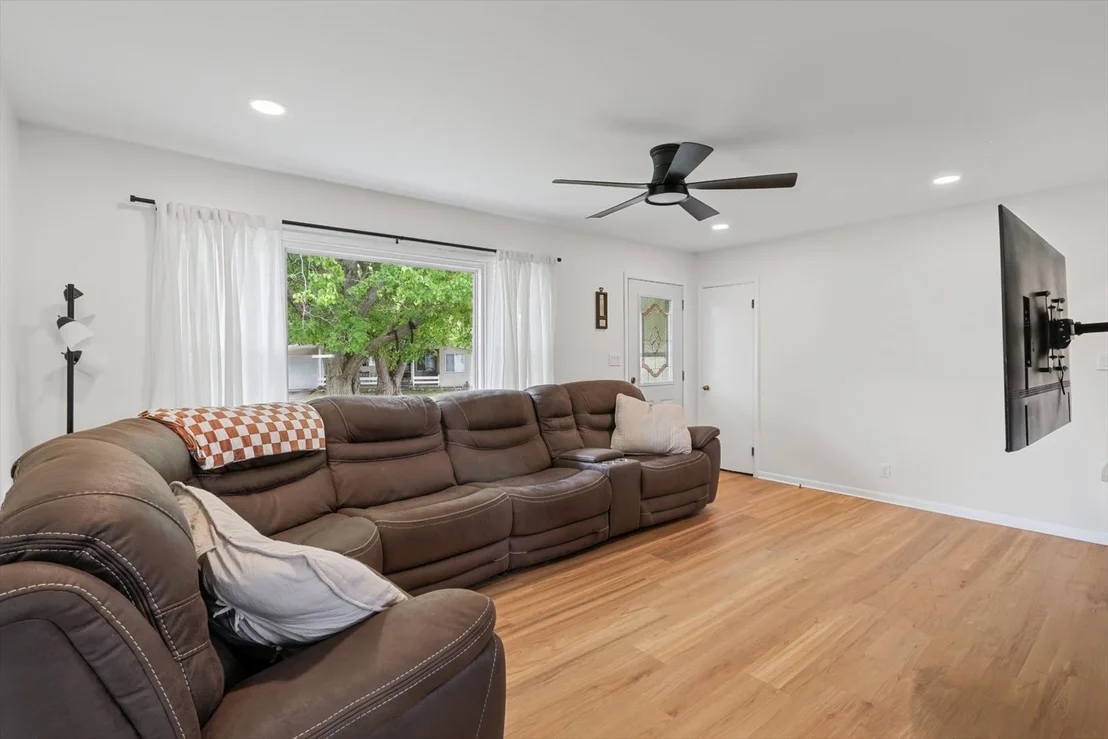 Photo of 314 Oak Drive