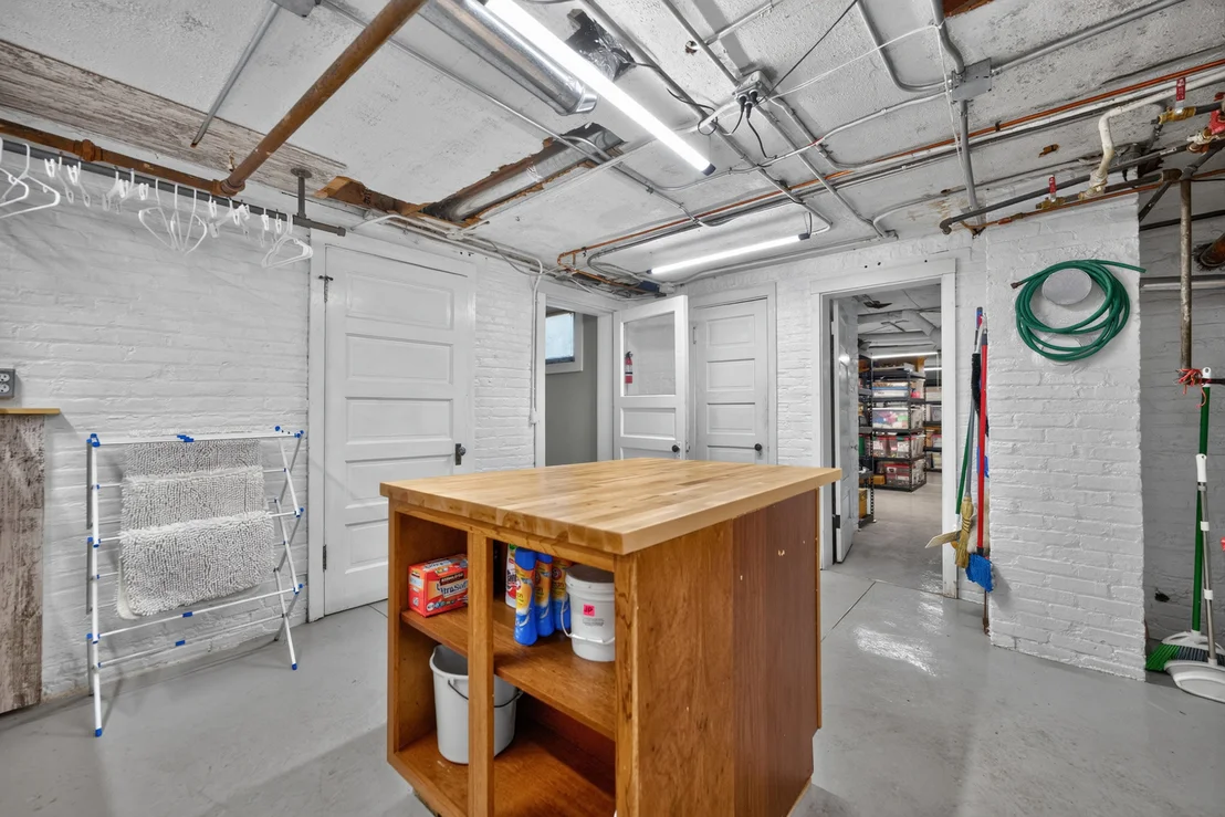 Photo of 729 W Downer Place