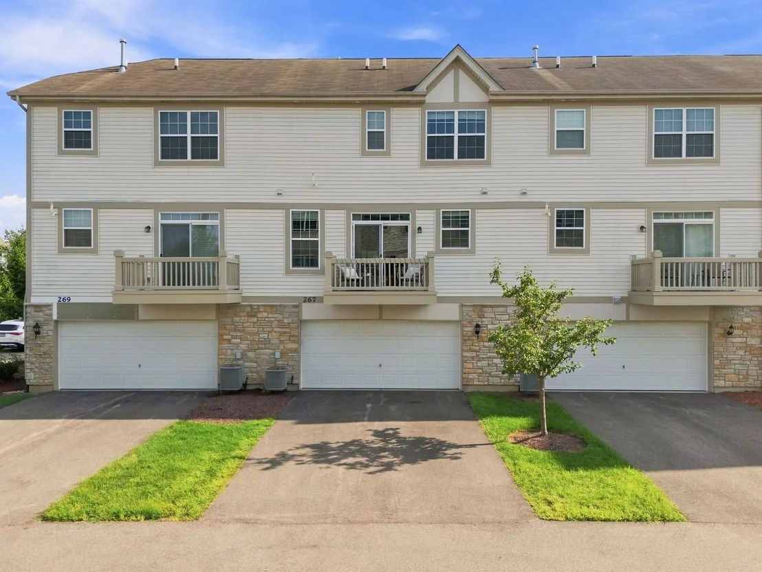 Photo of 267 Garrett Circle