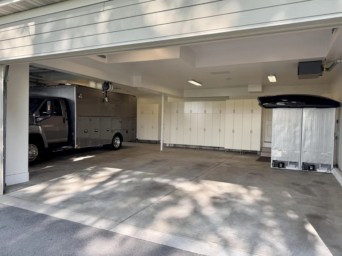 Photo of 2307 Red Oak Lane