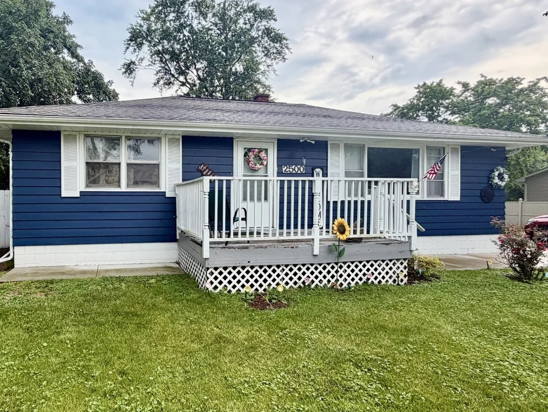 Photo of 2500 Golfview Street
