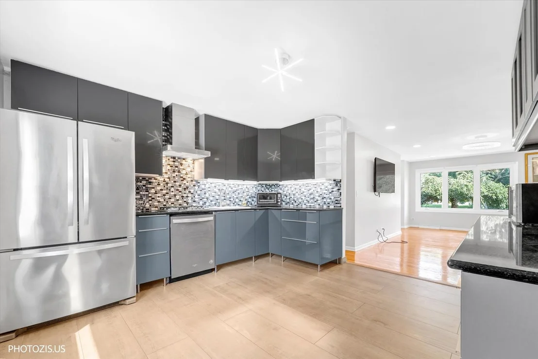 Photo of 722 N Stephen Drive