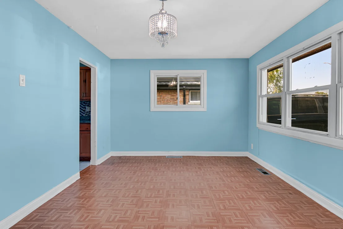 Photo of 17044 Burnham Avenue