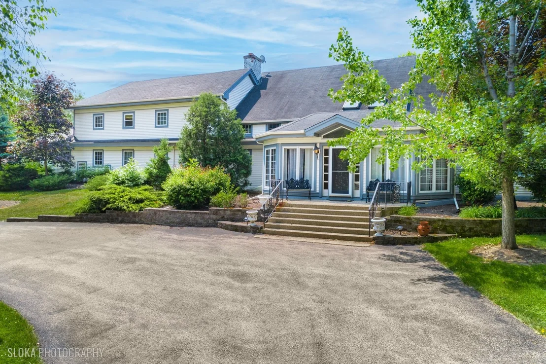 Photo of 153 Algonquin Road