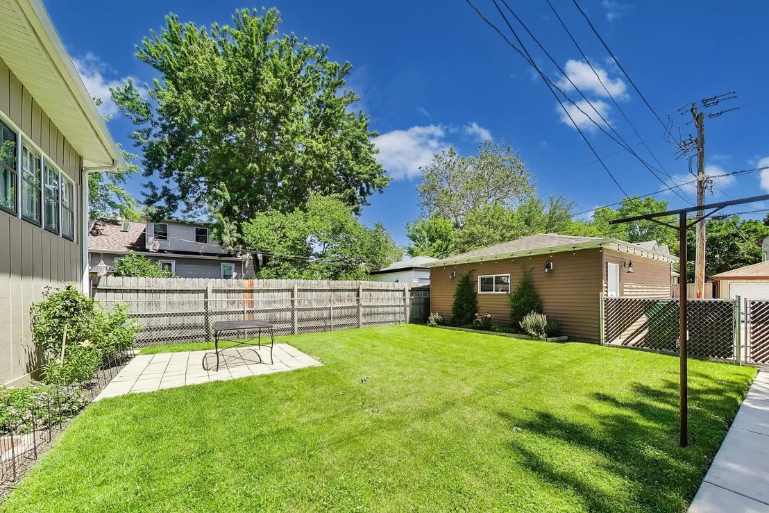 Photo of 934 Circle Avenue