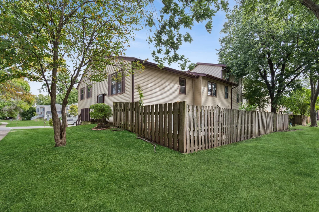 Photo of 285 Navajo Drive