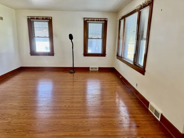 Photo of 409 Oak Street