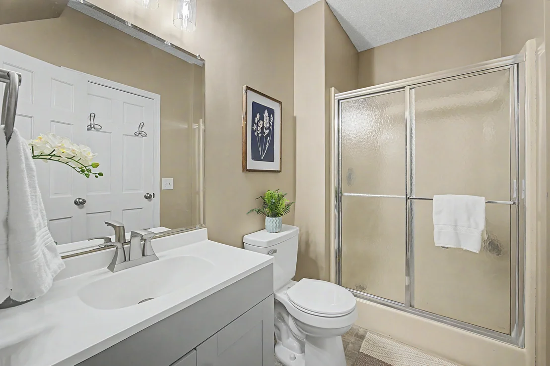 Photo of 1202 Kenneth Drive