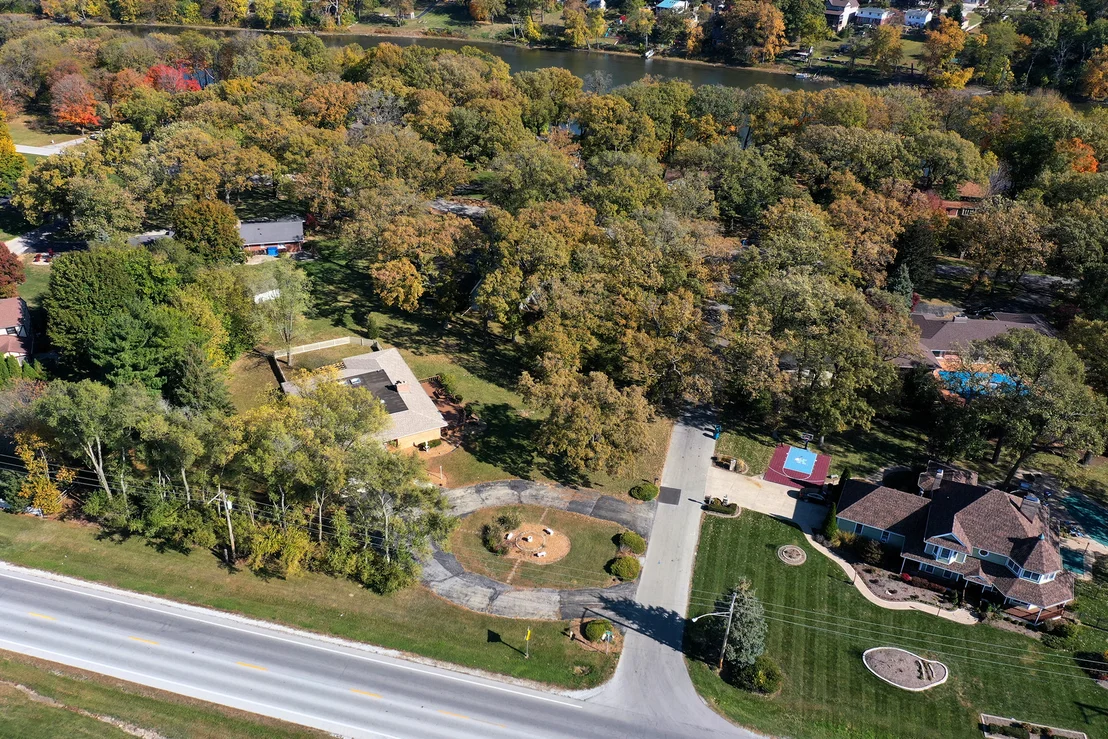 Photo of 1305 OAKTREE Lane