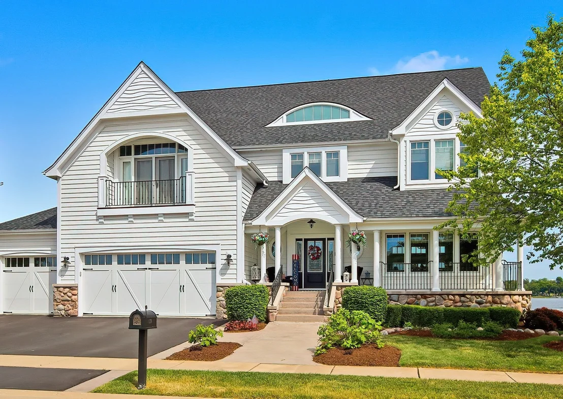 Photo of 820 Peninsula Drive