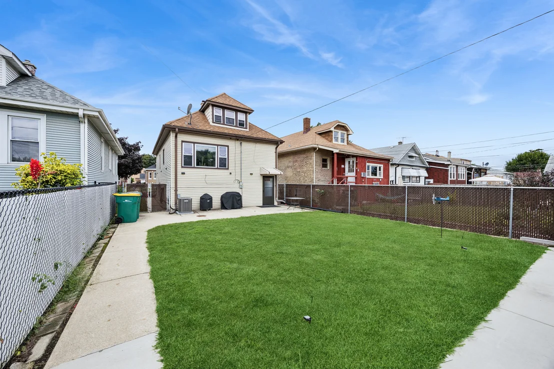 Photo of 4119 Maple Avenue