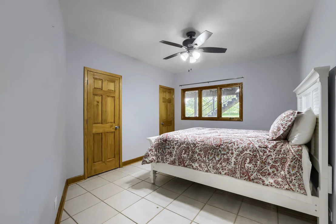 Photo of 39W526 Lori Lane