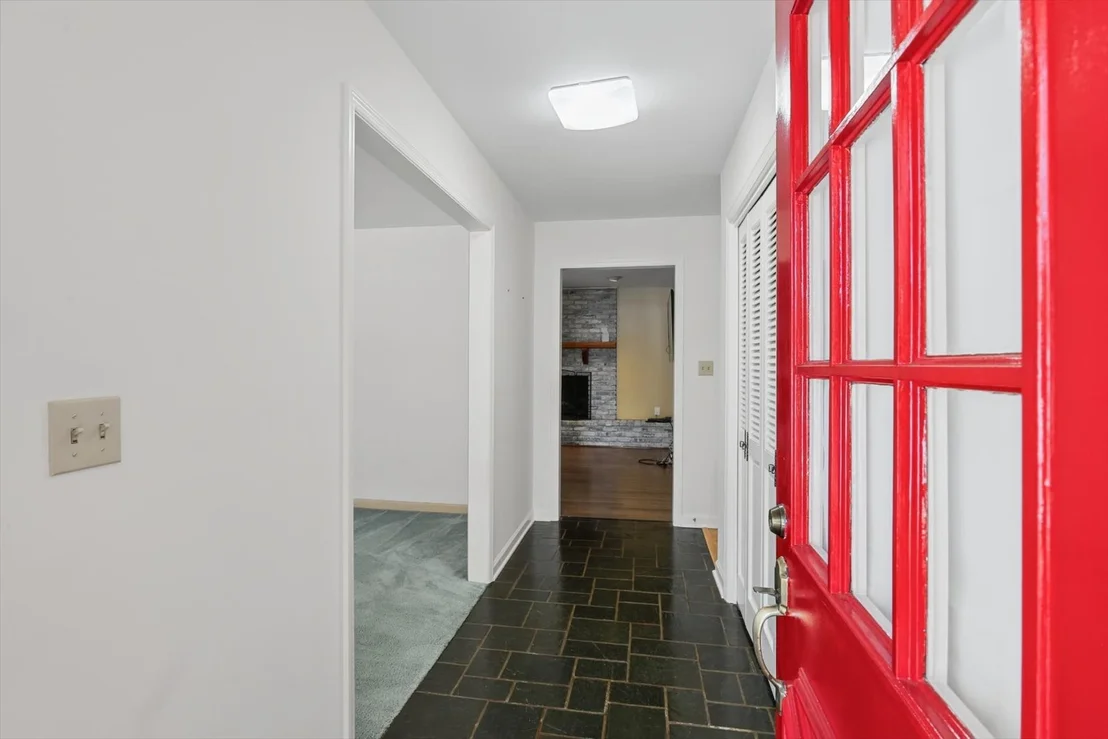 Photo of 2118 Bristol Road