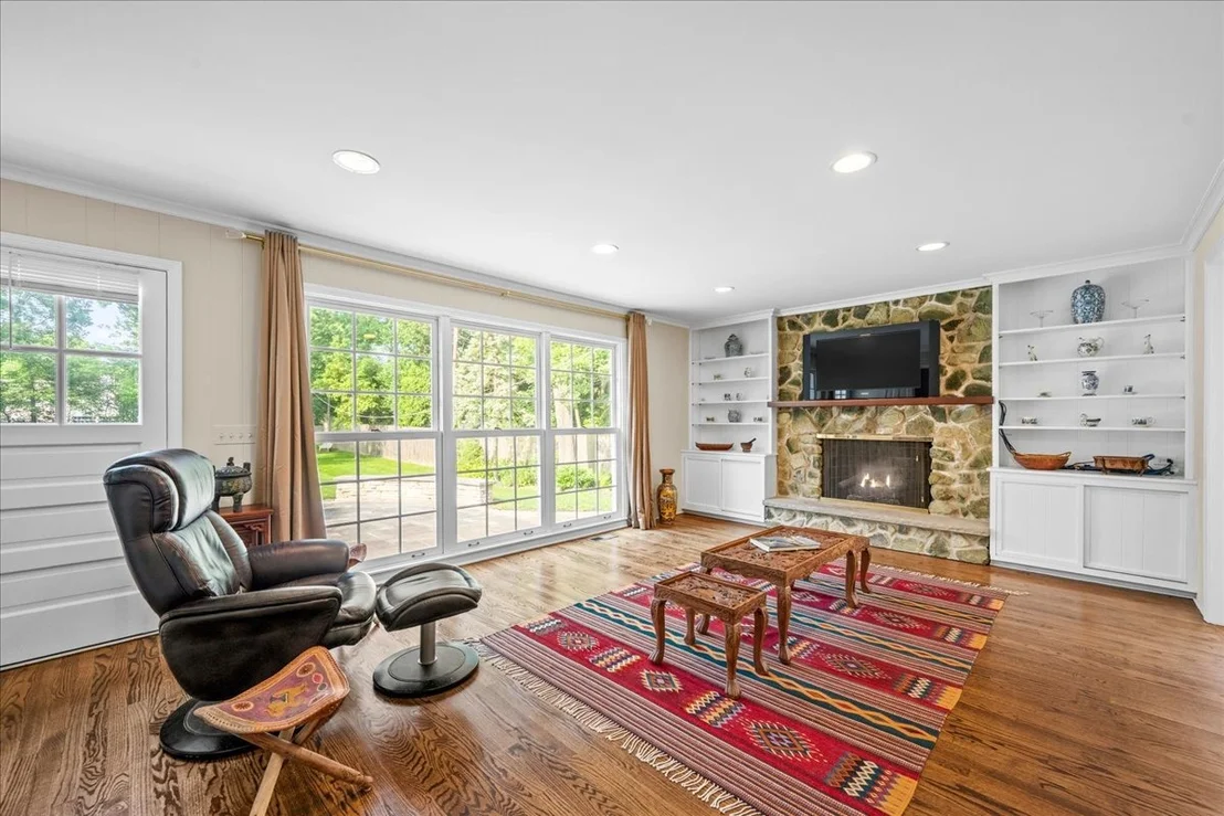 Photo of 912 Morningside Drive