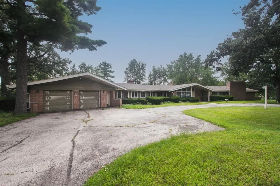 Photo of 701 W Stearns Road