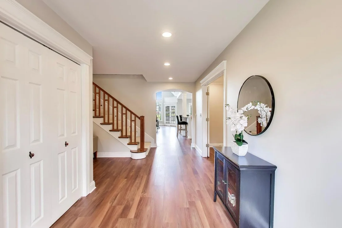 Photo of 2074 Greenview Road