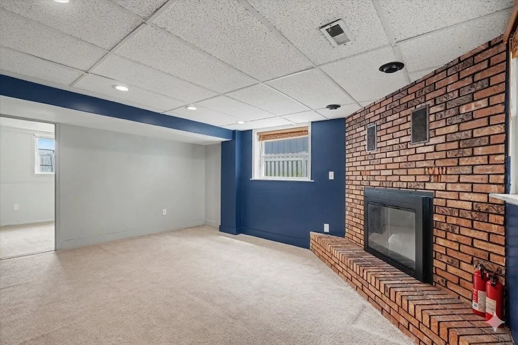 Photo of 904 Fairoaks Drive
