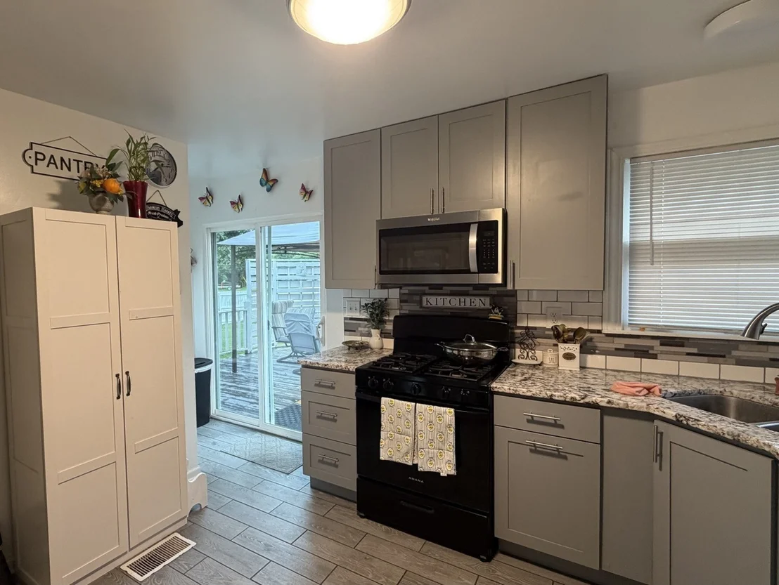 Photo of 2500 Golfview Street