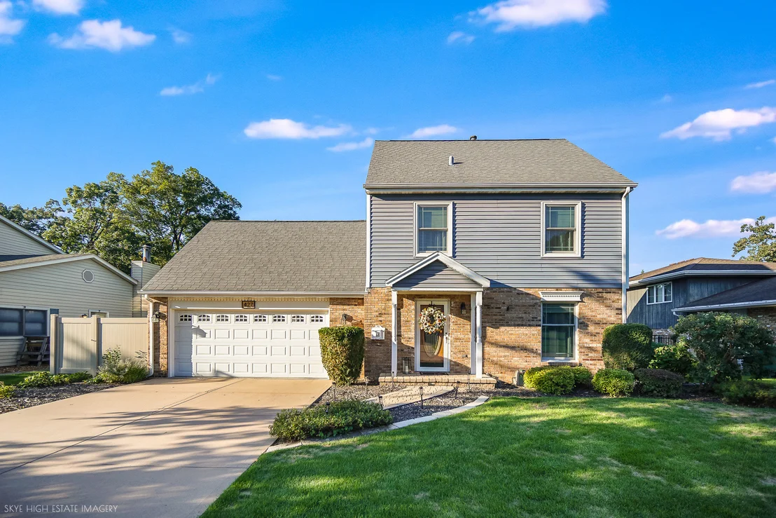 Photo of 427 Glenys Drive