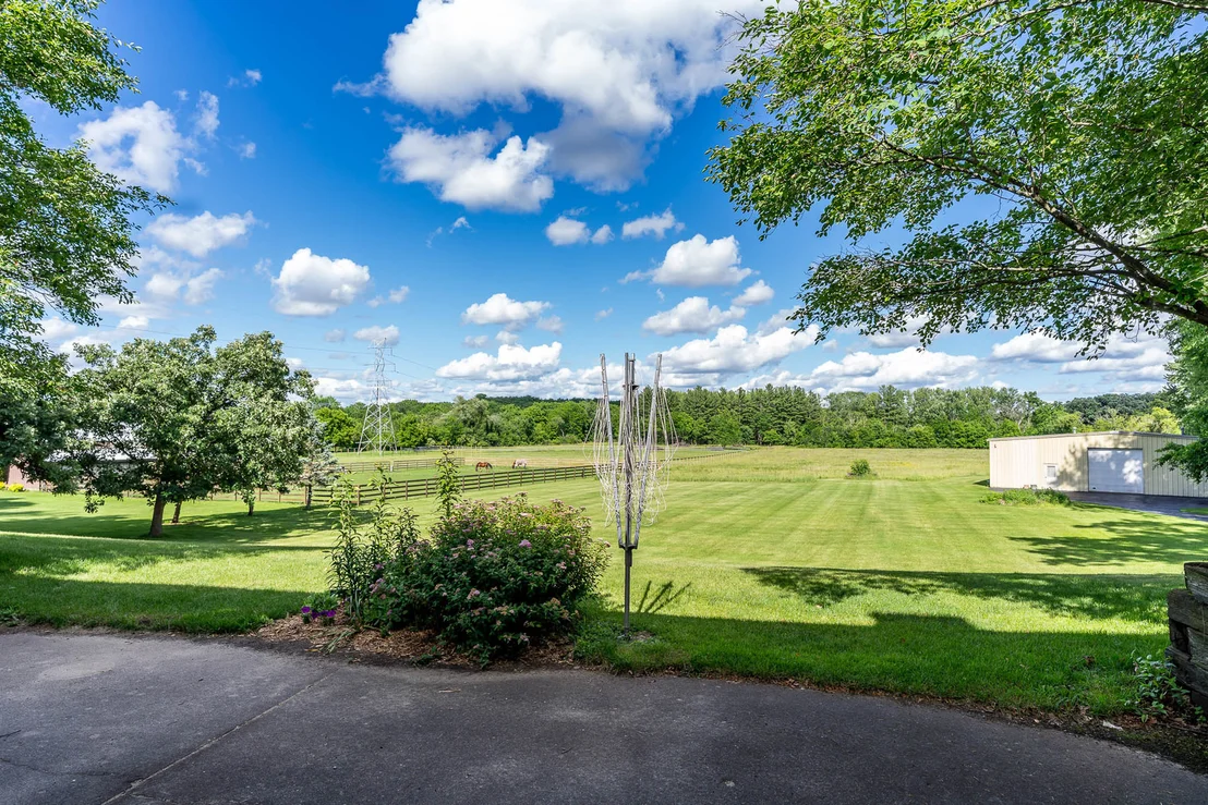 Photo of 7889 Shaw Road