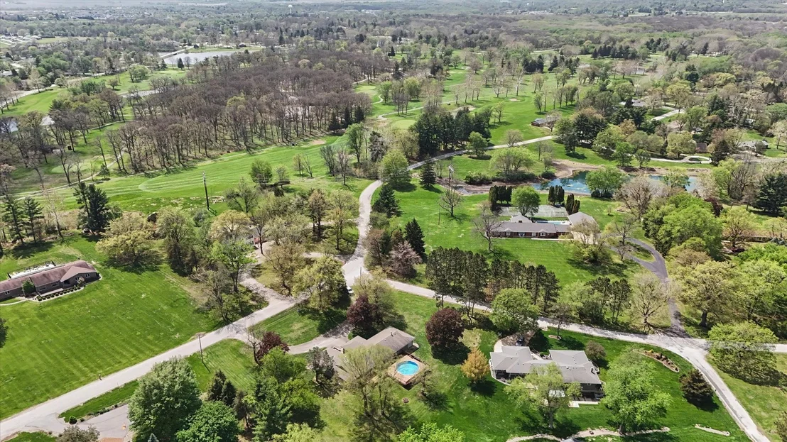 Photo of 1902 Golf Drive
