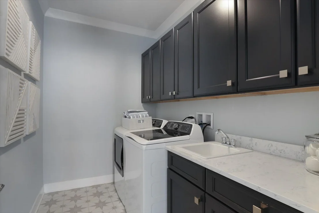 Photo of 749 Alberta Avenue