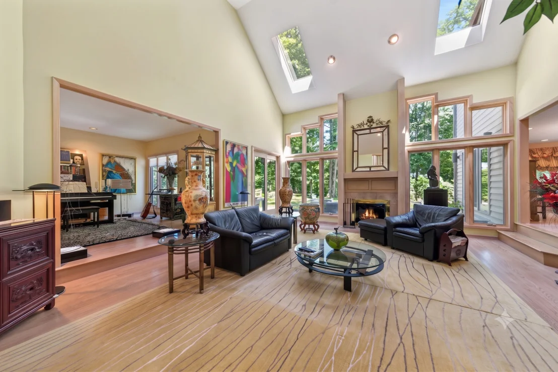Photo of 304 Apple River Drive