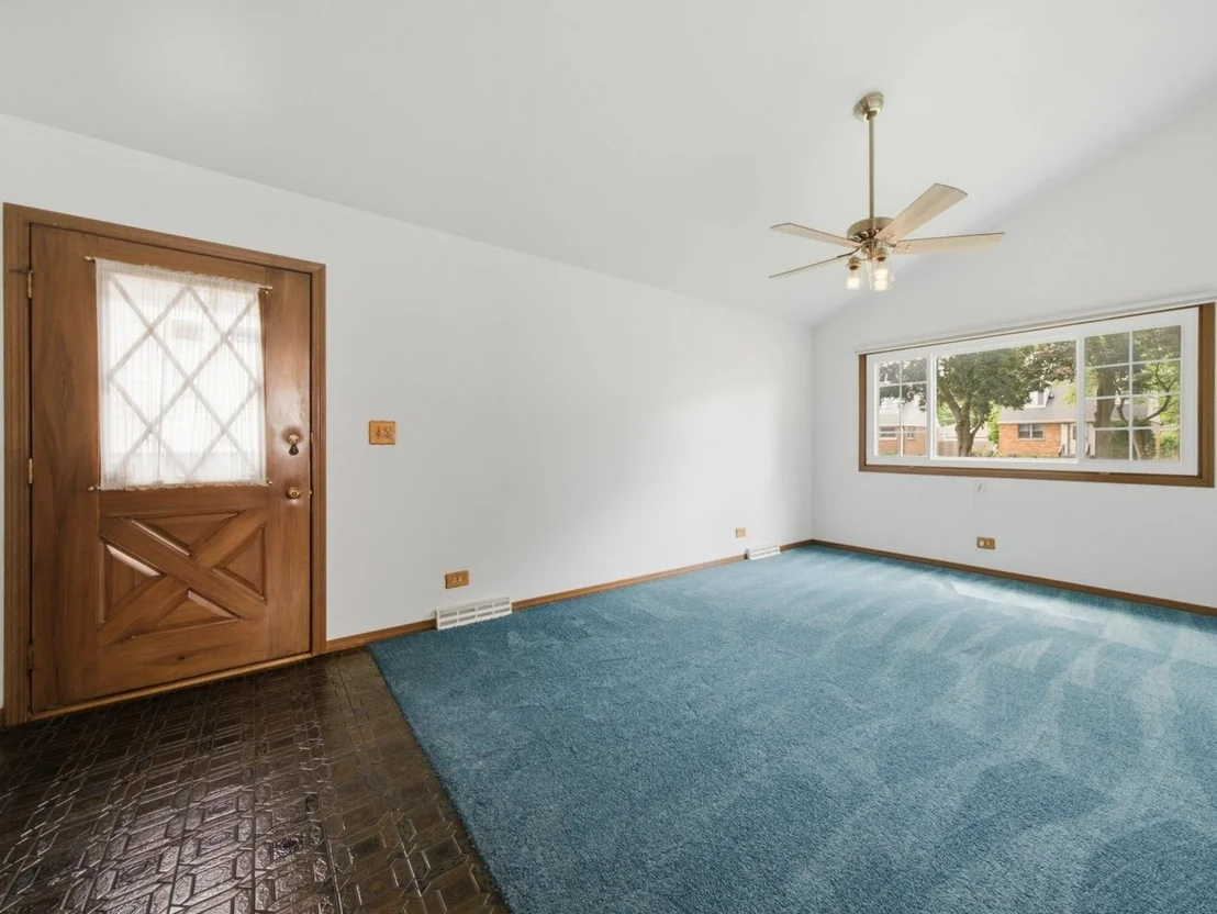 Photo of 519 Maple Lane