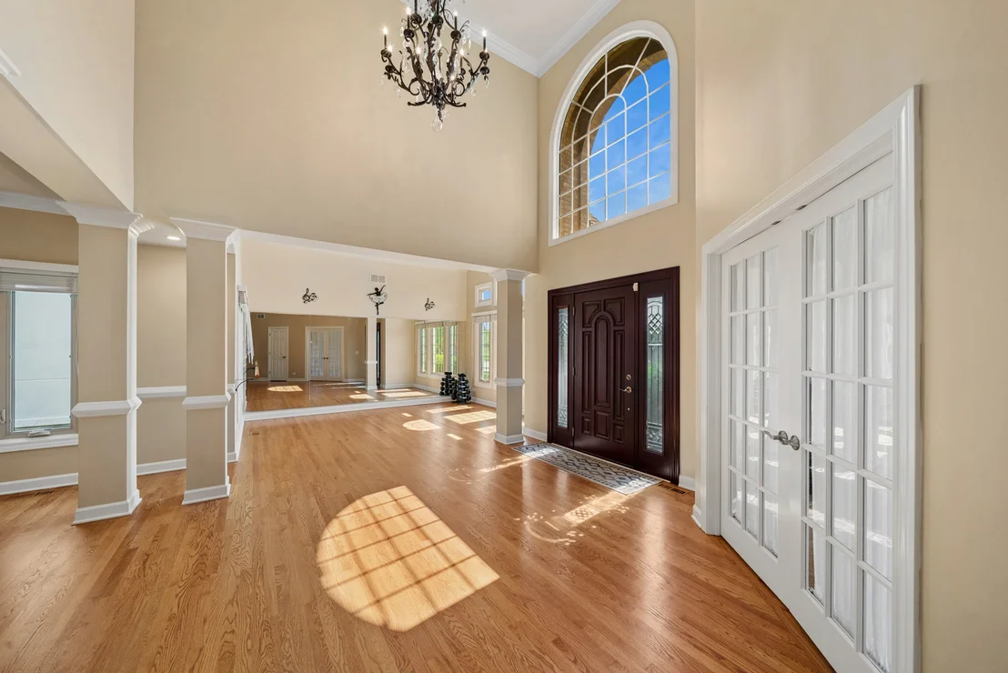 Photo of 2360 Sutton Lane