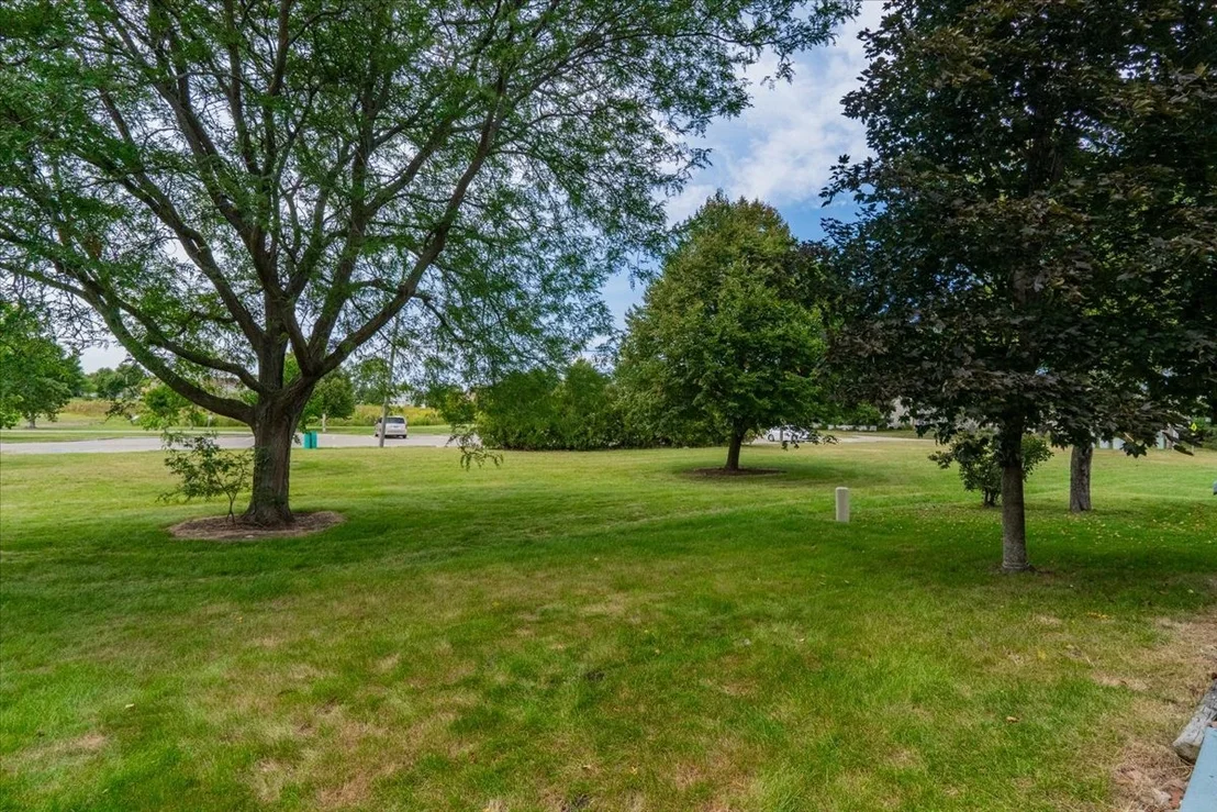 Photo of 46 Parkshores Drive