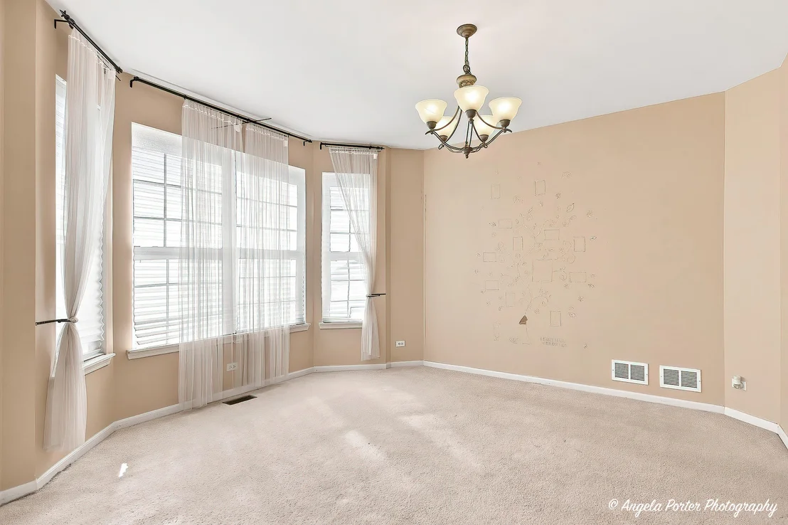 Photo of 429 W Newbridge Lane