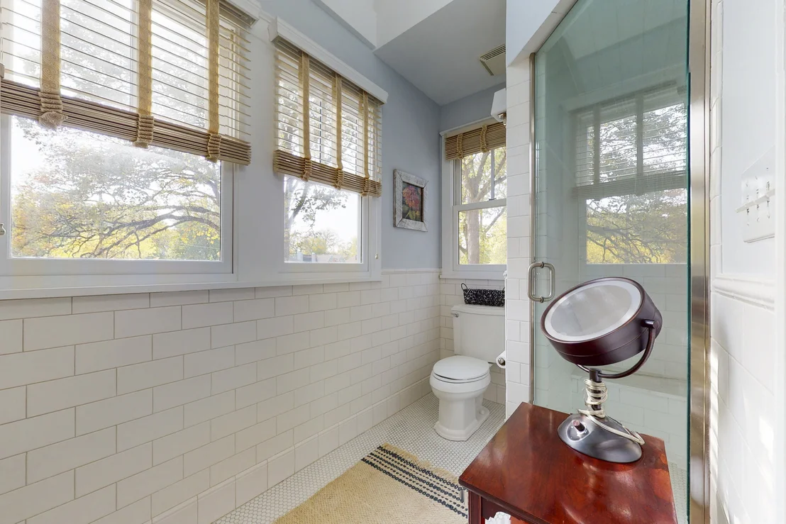 Photo of 1005 Greenleaf Avenue