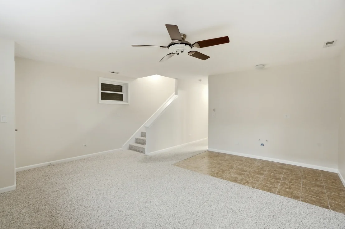 Photo of 345 W 29th Place