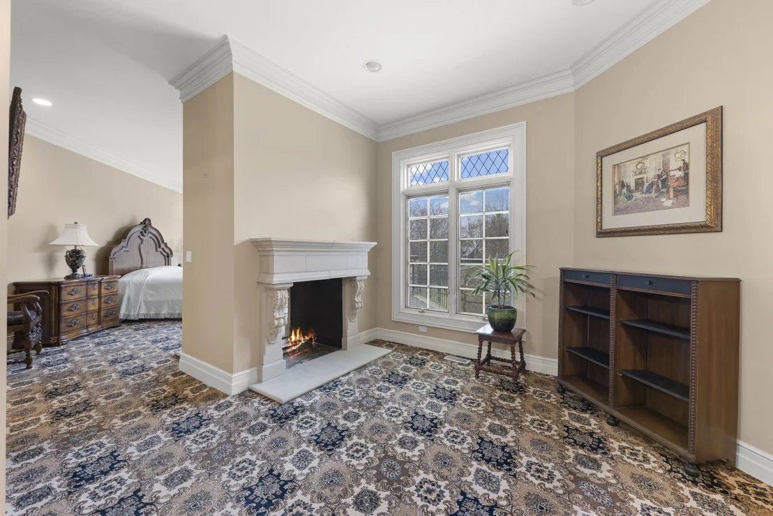 Photo of 24w141 Hobson Road
