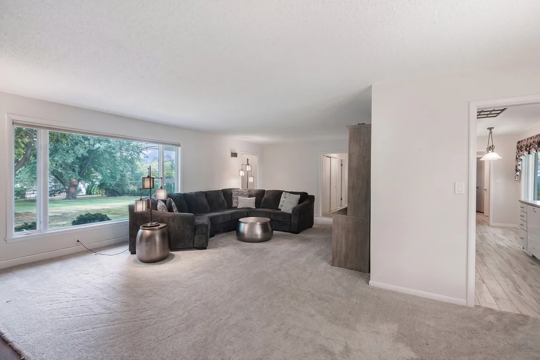 Photo of 11518 Algonquin Road
