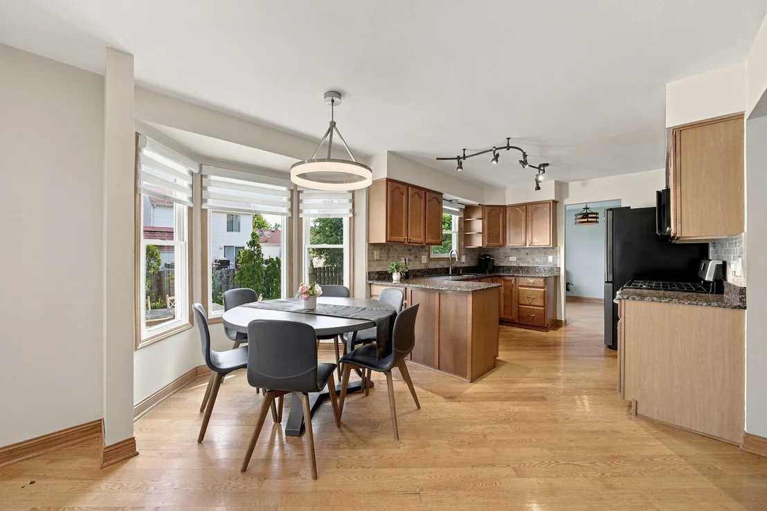 Photo of 232 Pepperidge Circle